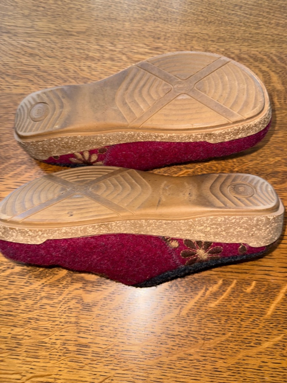 TAOS Woolderness 2 Clog EU 40 9 1/2 Cranberry Floral Wool Casual Soft on toes - Picture 7 of 12